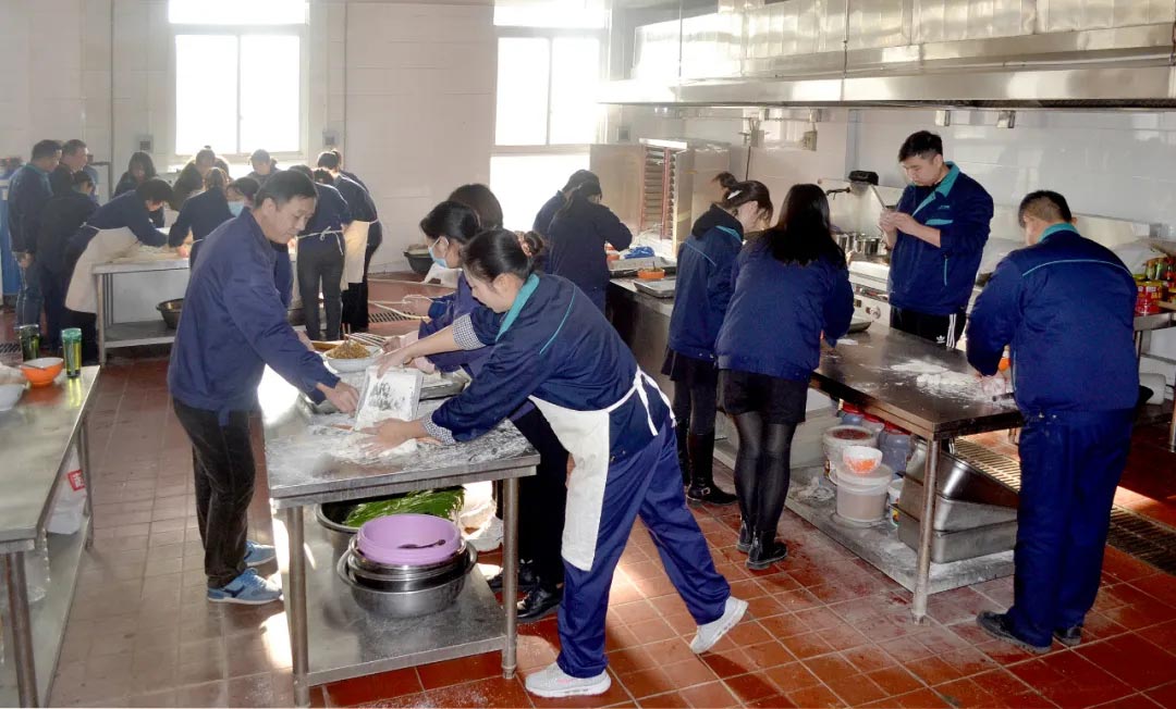 常州沖床送料機(jī)廠包餃子